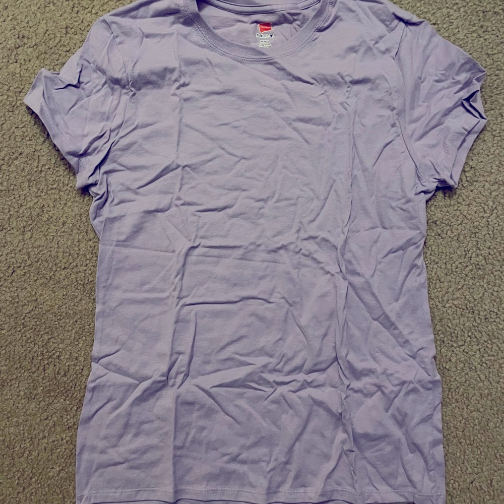 New Hanes Women’s Nano T. Size medium.